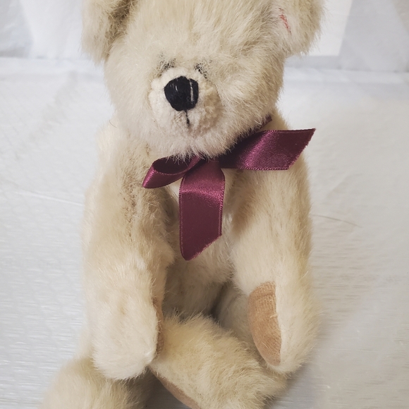 Ty attic treasure Cassie the jointed bear w/ribbon 1st...
